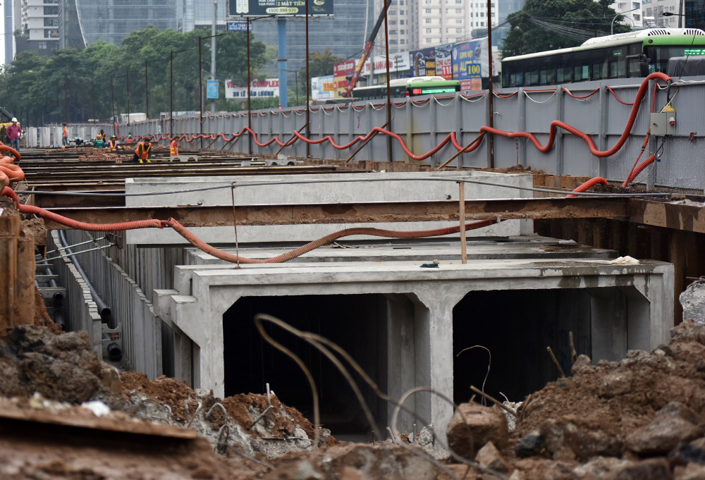 Toàn cảnh công trường hầm chui 700 tỷ đồng Lê Văn Lương-Vành đai 3