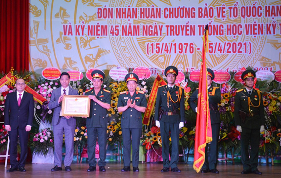 Học viện Kỹ thuật mật mã đón nhận Huân chương Bảo vệ Tổ quốc hạng Nhì