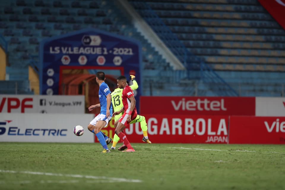 CLB Viettel đánh bại Than Quảng Ninh với tỷ số 2-1