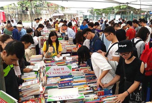 Ý NGHĨA CUỘC SỐNG TRONG TỪNG TRANG SÁCH