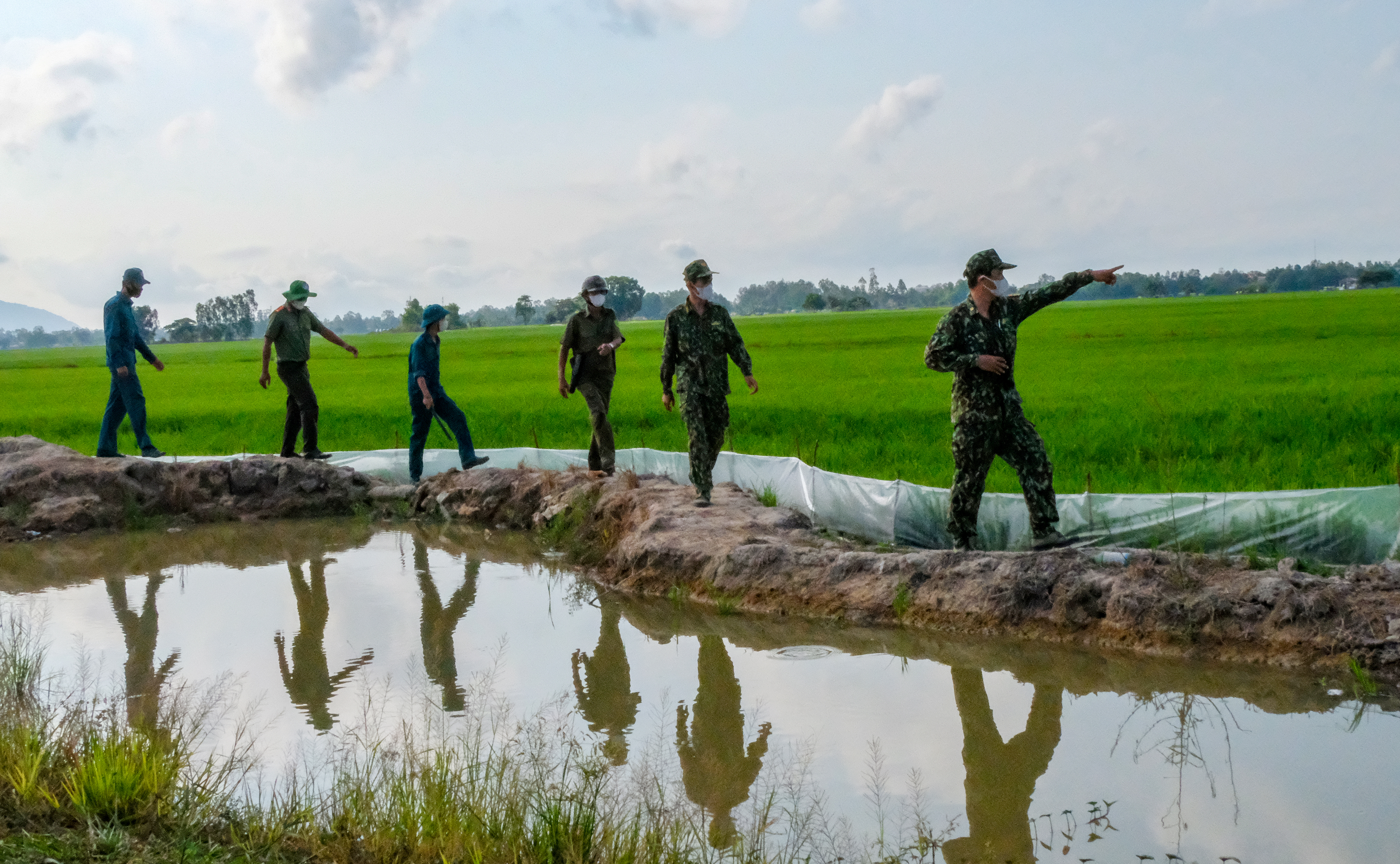 Ngăn chặn dịch từ biên giới