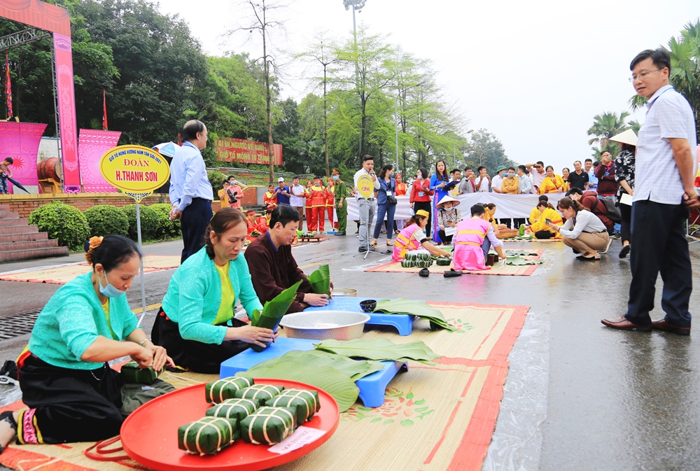 Hoạt động có sự tham gia của gần 100 nghệ nhân đến từ 13 huyện, thành, thị...