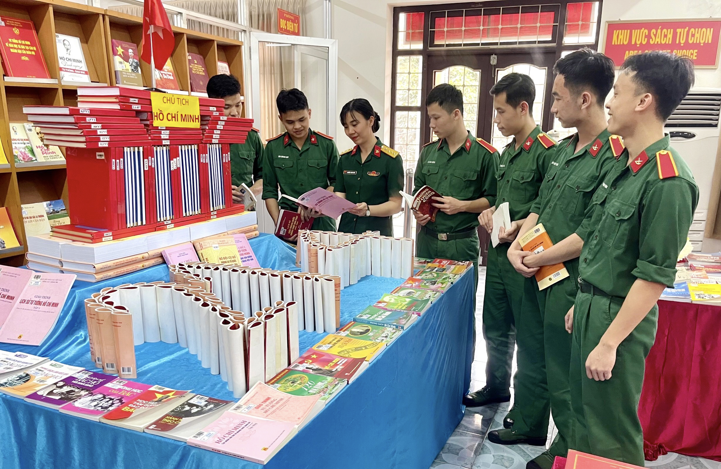 Lan tỏa văn hóa đọc tại Học viện Hậu cần