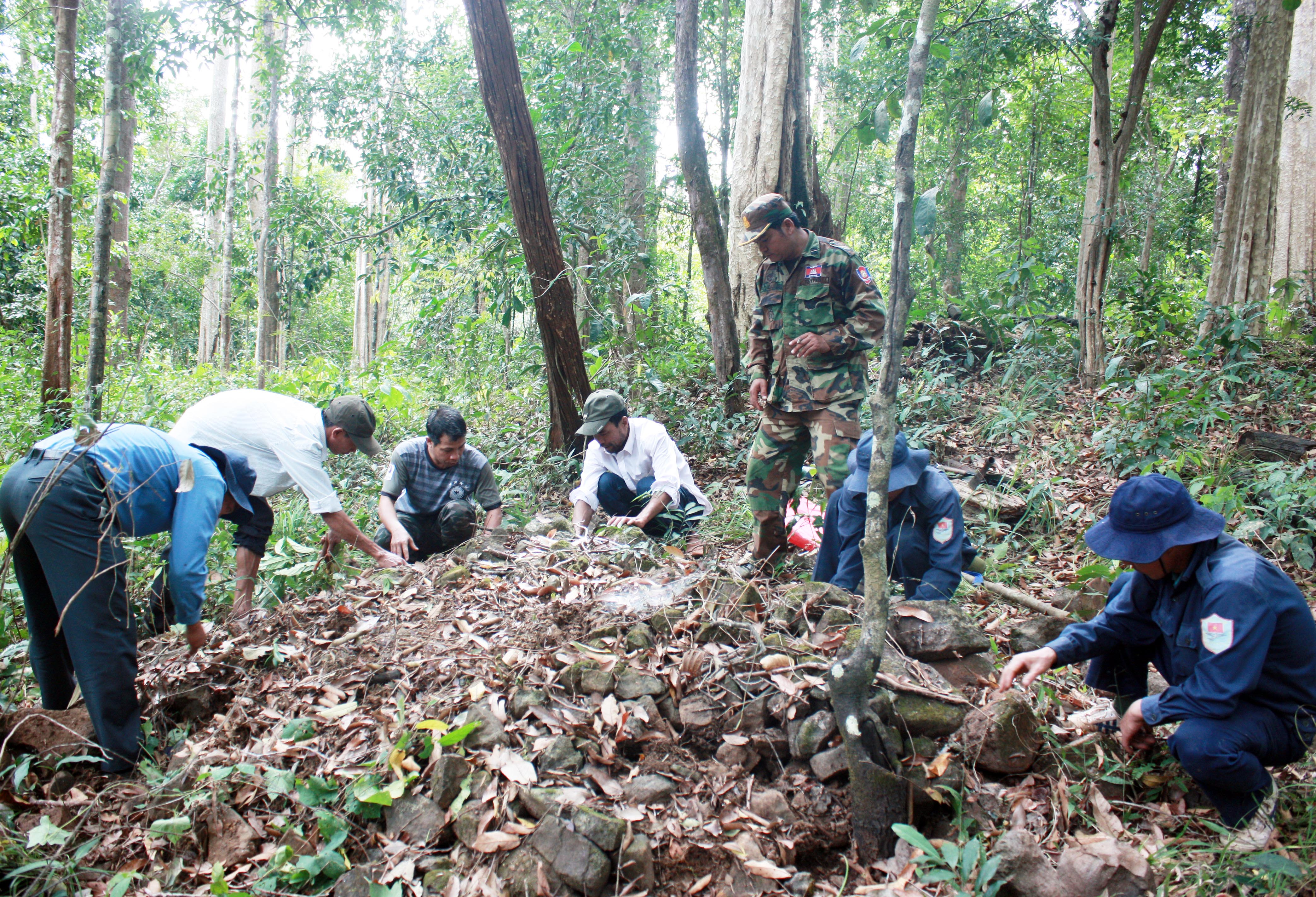 Đau đáu với nhiệm vụ đi tìm đồng đội