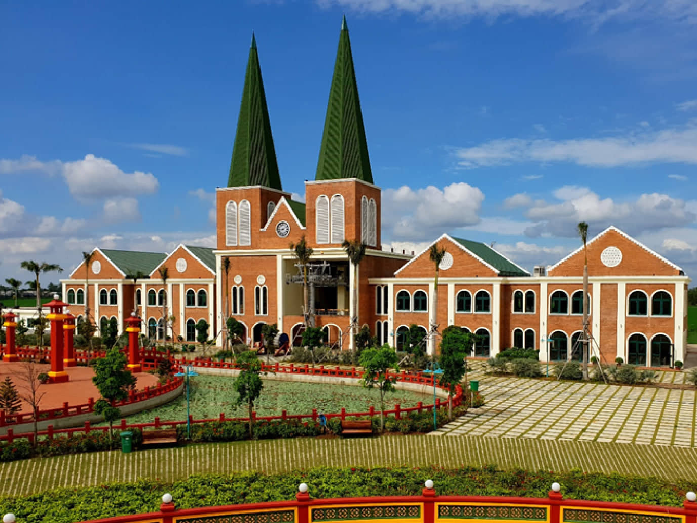 Cáp treo núi Sam chính thức đi vào hoạt động