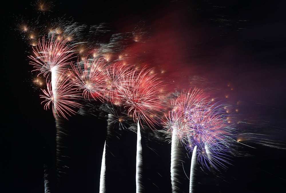 Sắc màu pháo hoa trên đất Tổ Hùng Vương