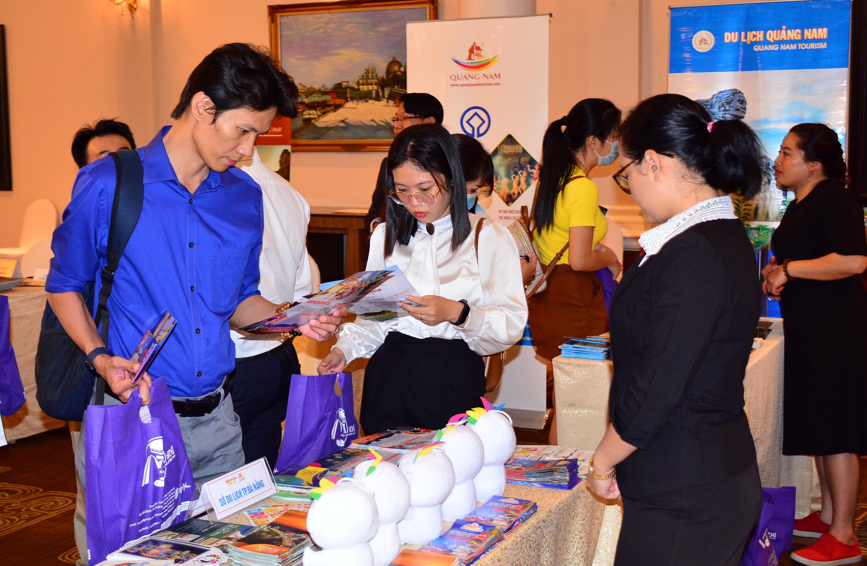 Giới thiệu chương trình thu hút khách du lịch “Miền di sản diệu kỳ”