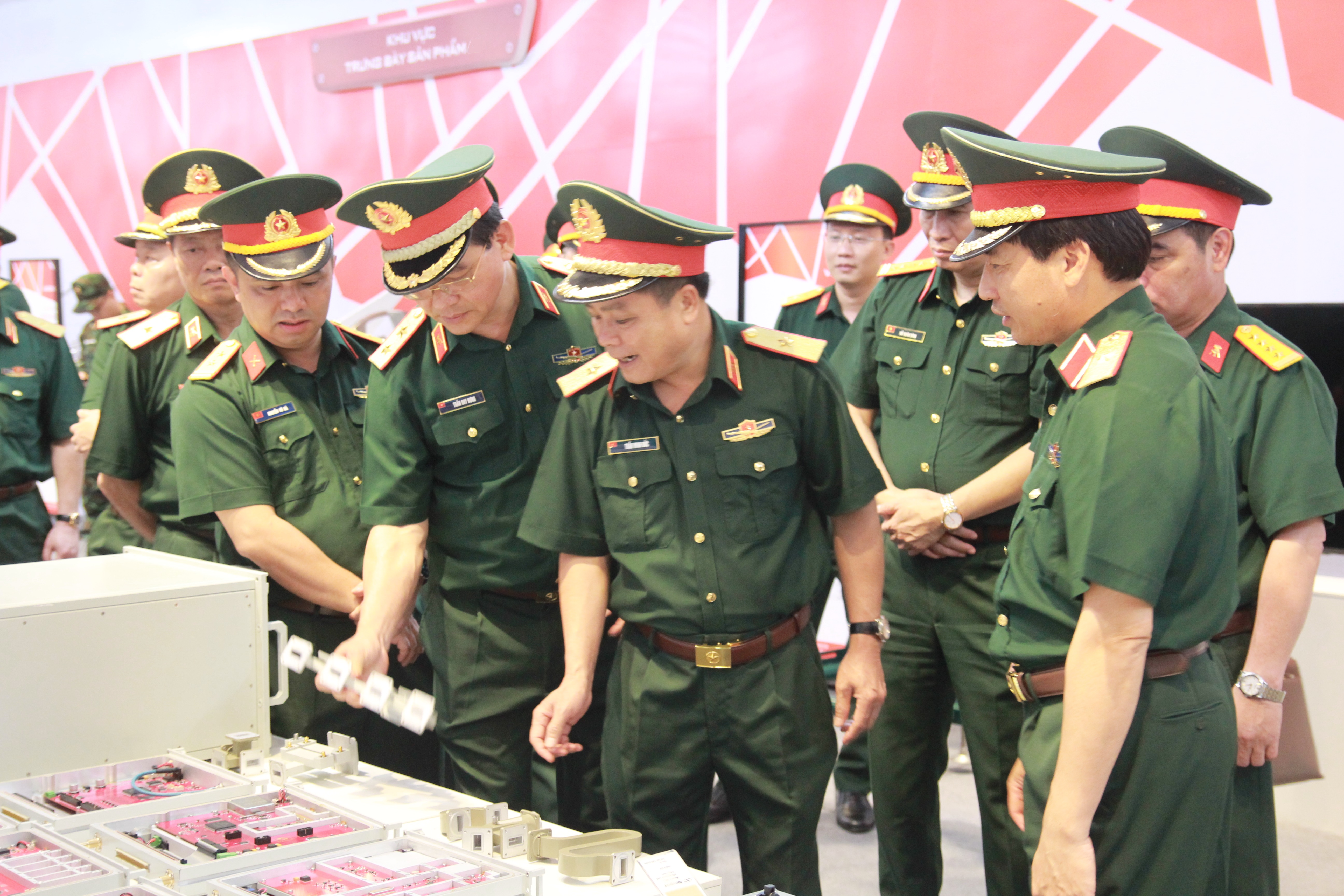 Tự chủ phát triển công nghiệp quốc phòng là tất yếu, cấp thiết