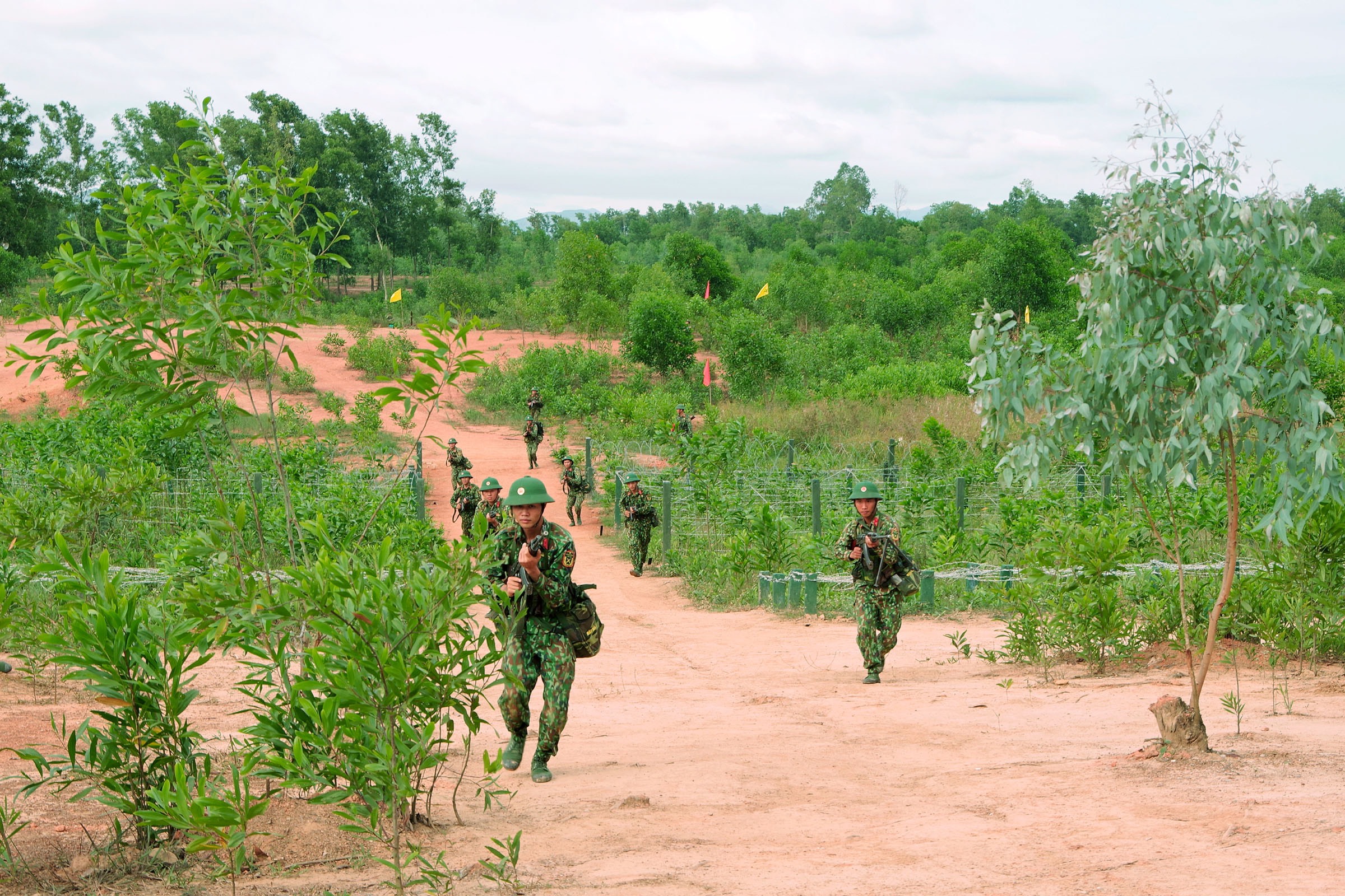 Thắng lợi trên hướng Đông Nam trong Chiến dịch Hồ Chí Minh - Bài học đối với sự nghiệp xây dựng và bảo vệ Tổ quốc hiện nay