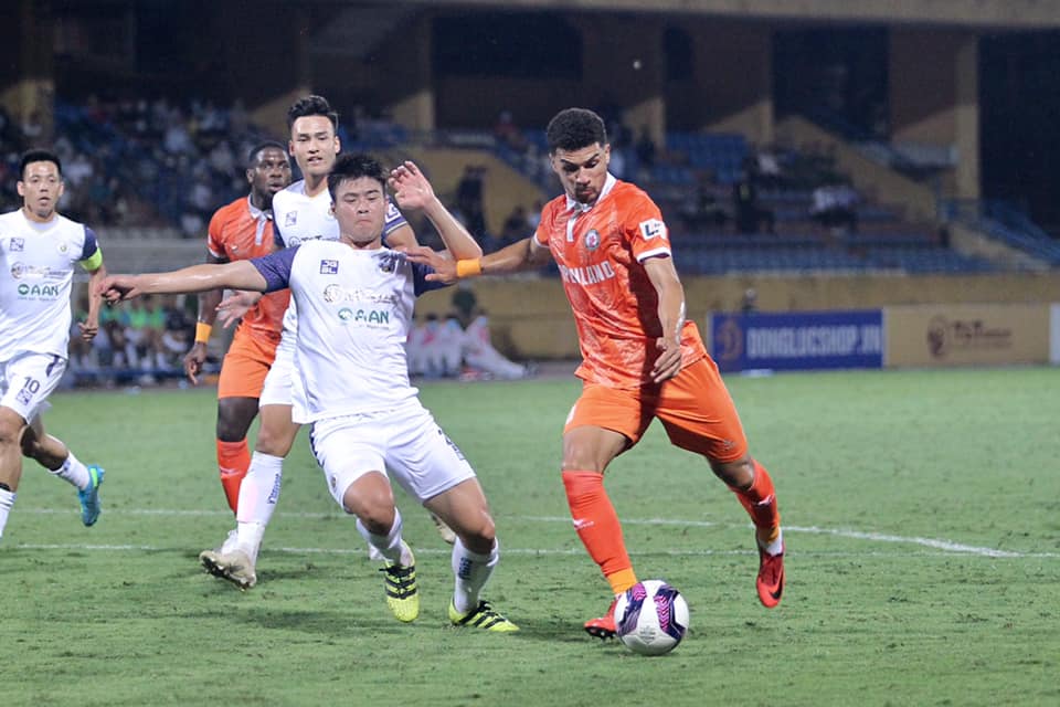 Câu lạc bộ Hà Nội thất bại đáng tiếc trước Topenland Bình Định