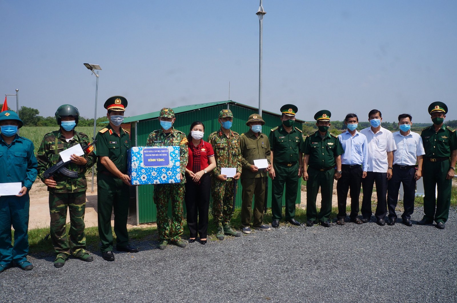 Hỗ trợ 5,6 tỷ đồng cho công tác phòng, chống dịch Covid-19 tại 3 tỉnh biên giới

