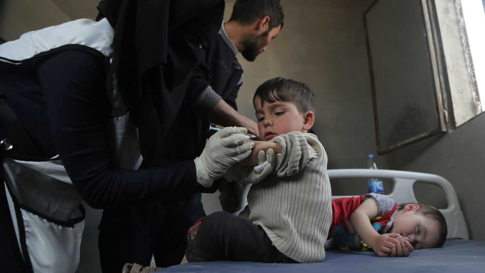 Chiến tranh, xung đột ngăn cản người dân được tiêm vaccine ngừa Covid-19