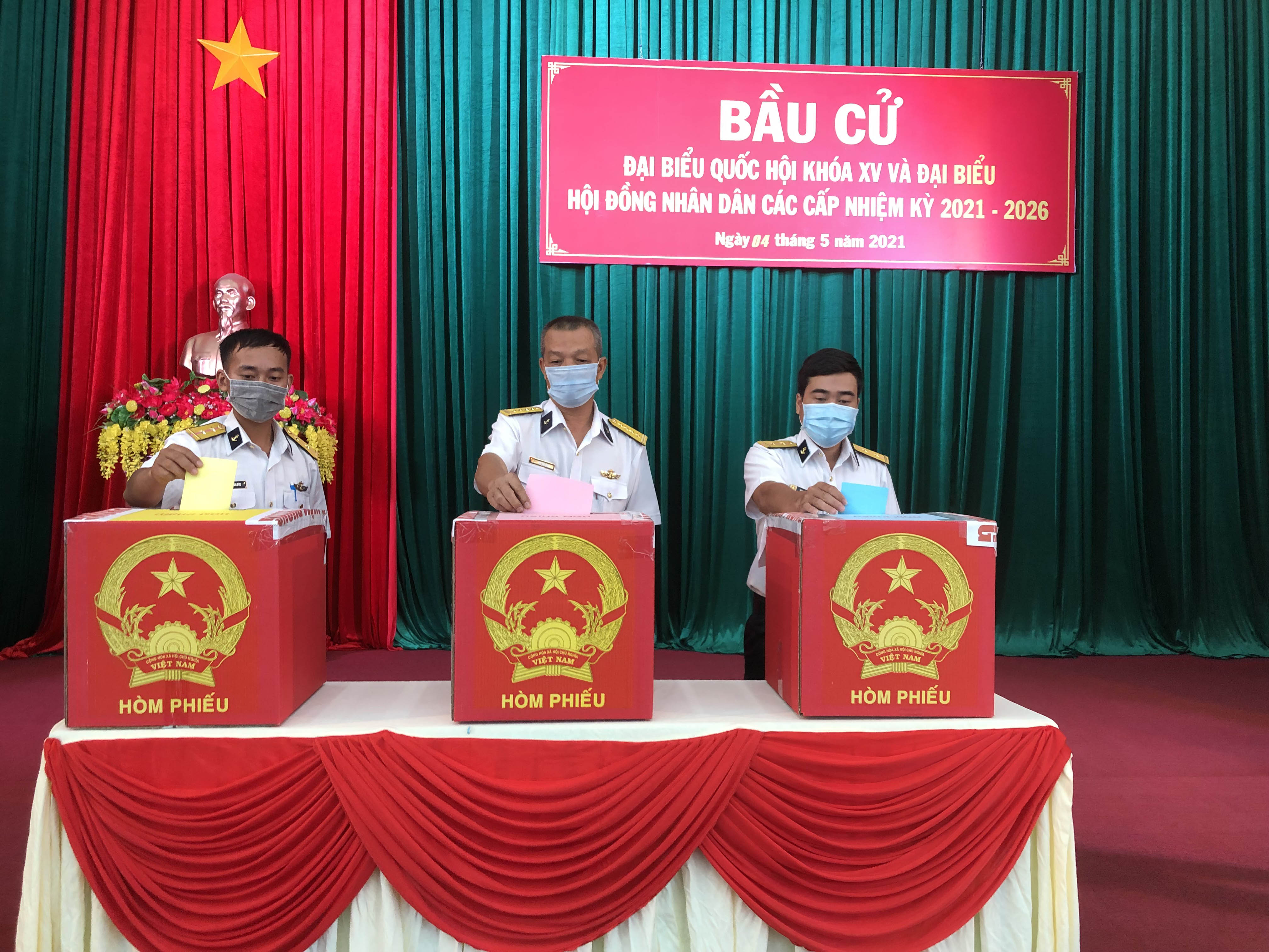 Lá phiếu niềm tin trước giờ vượt sóng