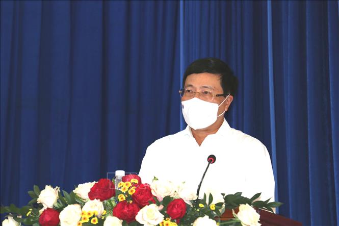 Phó thủ tướng Chính phủ Phạm Bình Minh tiếp xúc cử tri thành phố Vũng Tàu