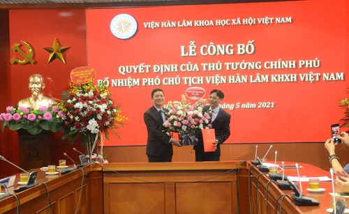 Công bố quyết định bổ nhiệm Phó chủ tịch Viện Hàn lâm Khoa học Xã hội Việt Nam