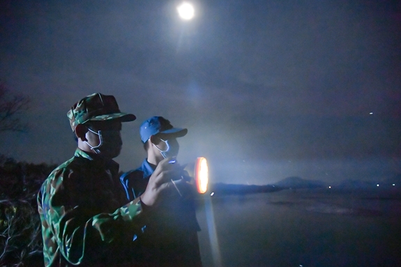 Siết chặt thành trì chống dịch vùng biên