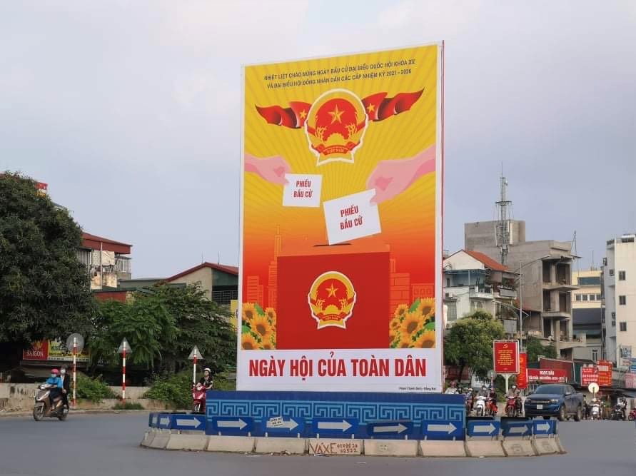 Phong phú hình thức cổ động trực quan tuyên truyền bầu cử đại biểu Quốc hội khóa XV