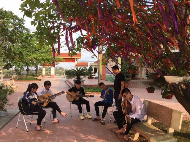 Chơi mà học ở Trường THPT Đức Hợp