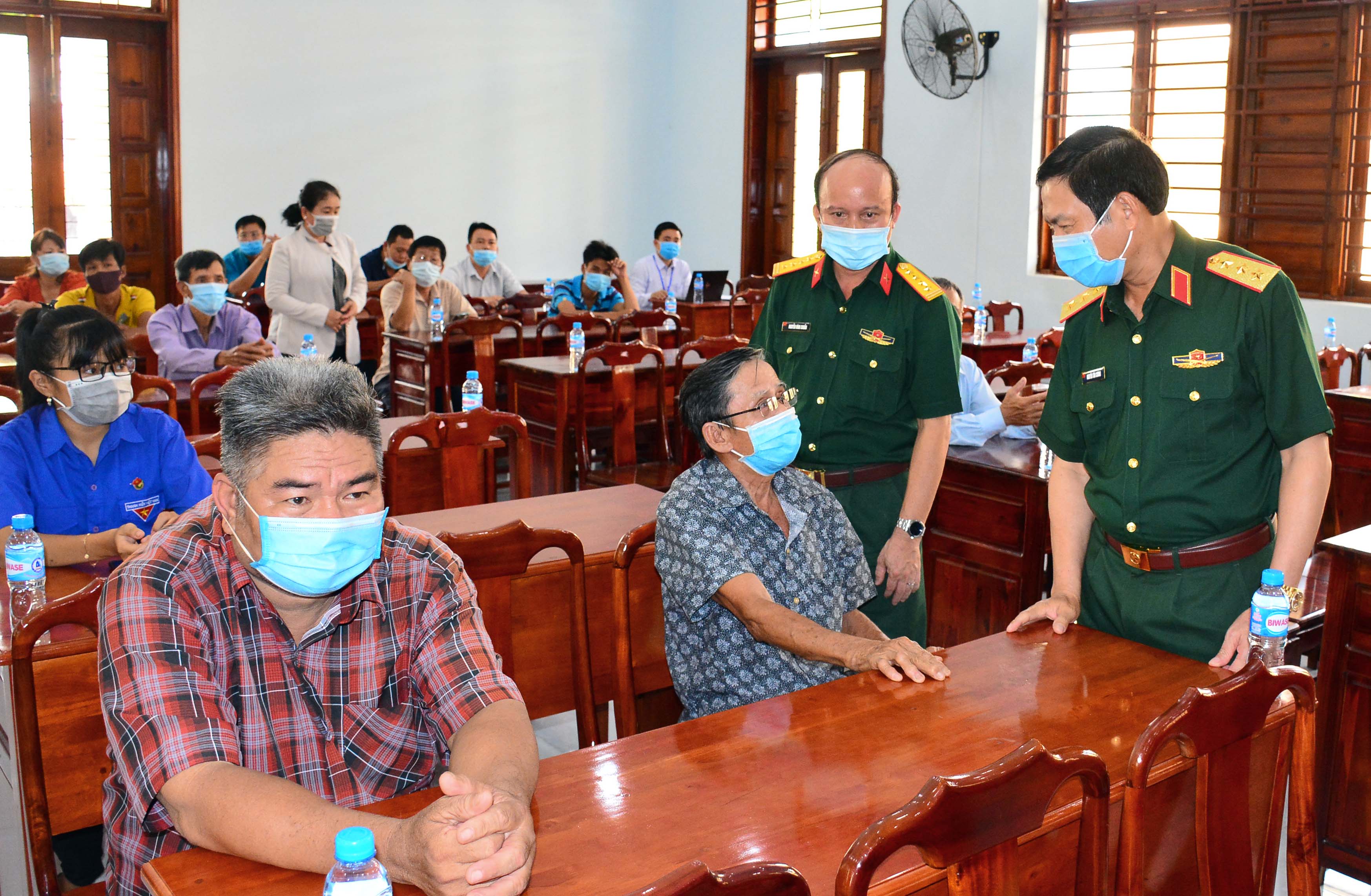 Thượng tướng Nguyễn Tân Cương tiếp xúc cử tri tại huyện Dầu Tiếng, Bình Dương