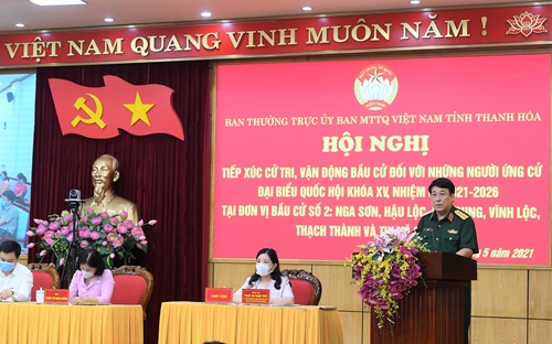 Đại tướng Lương Cường tiếp xúc cử tri, vận động bầu cử tại Thanh Hóa