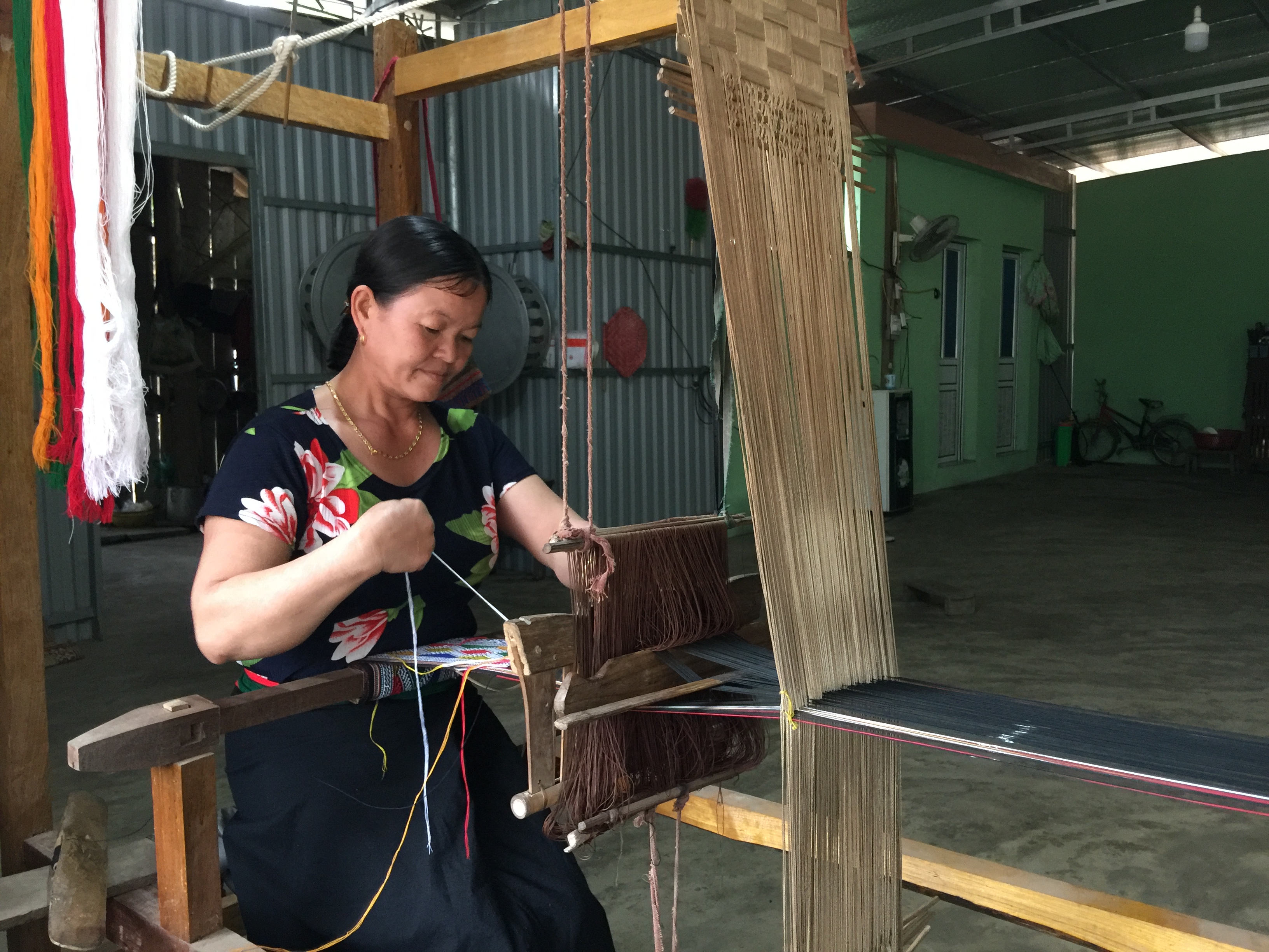 Bài 2: Thách thức trong chuyển đổi sinh kế 