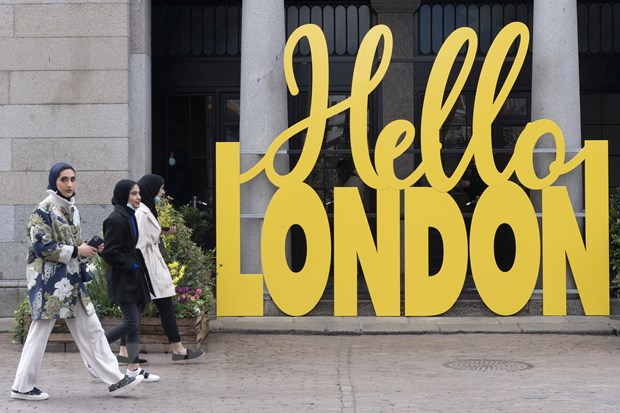 Vaccine và câu chuyện “phòng” hơn “chống”