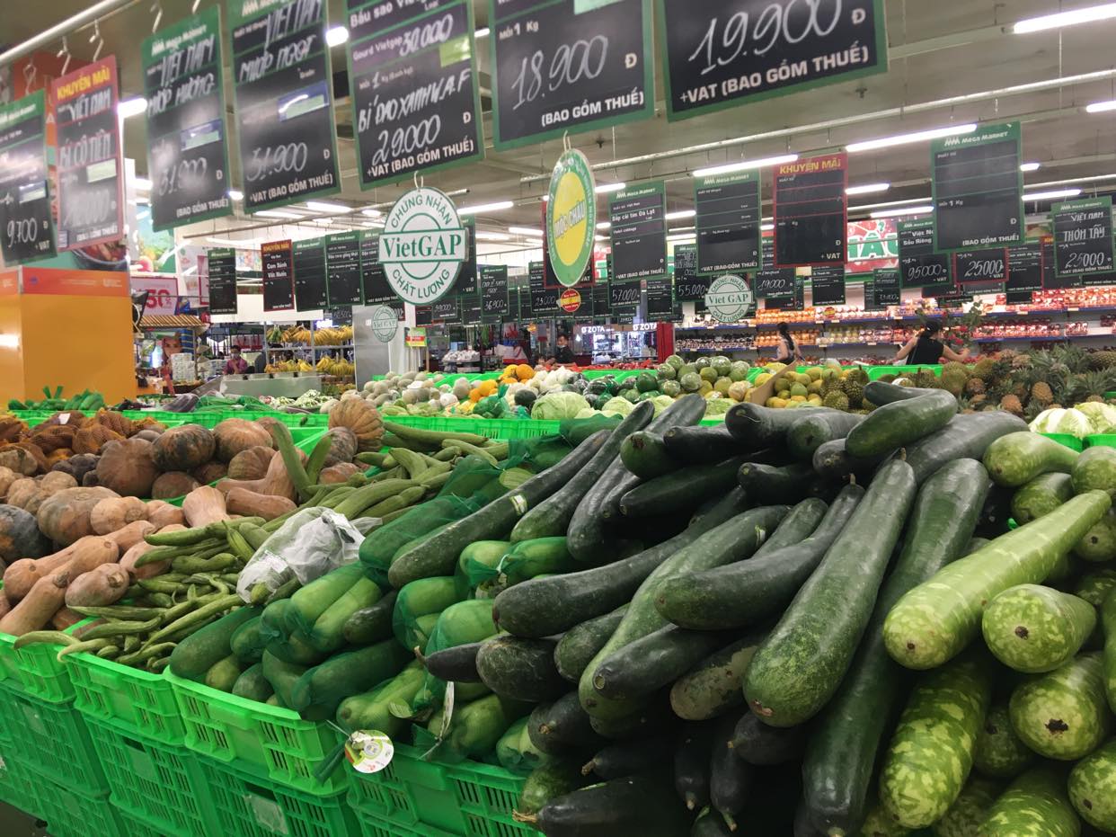 Nguồn cung hàng hóa dồi dào, giá cả ổn định, không có tình trạng găm hàng, tăng giá trục lợi