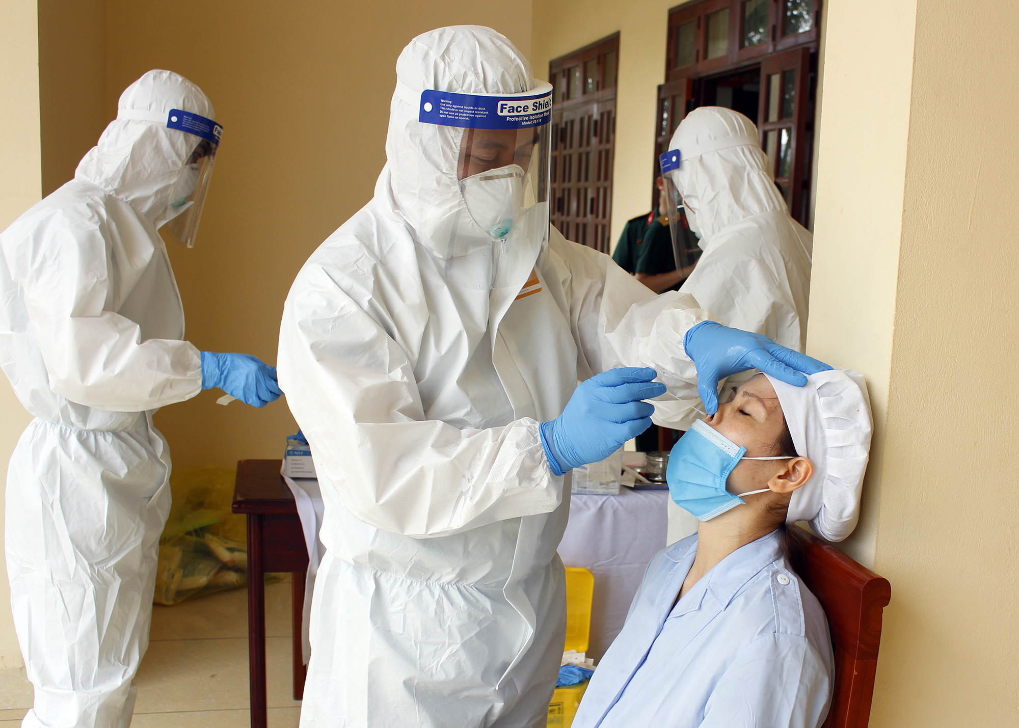 130 cán bộ, y bác sĩ thuộc Học viện Quân y chi viện cho cuộc chiến chống Covid-19 tại tỉnh Bắc Giang