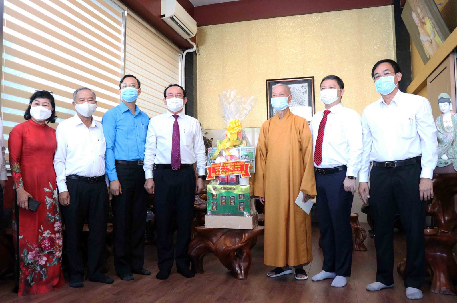 Lãnh đạo Thành phố Hồ Chí Minh chúc mừng Đại lễ Phật đản năm 2021