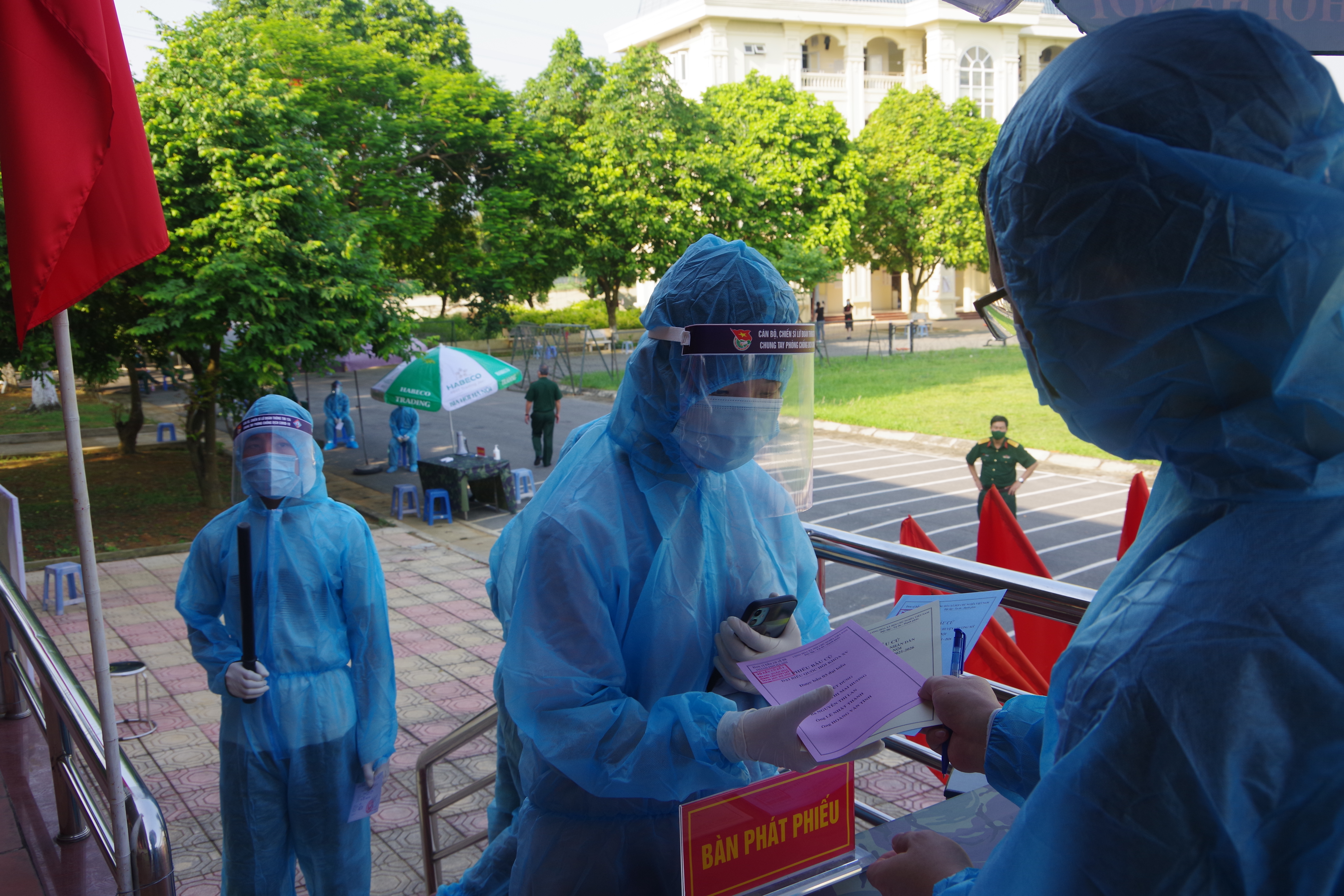 Bầu cử trong điều kiện đặc biệt