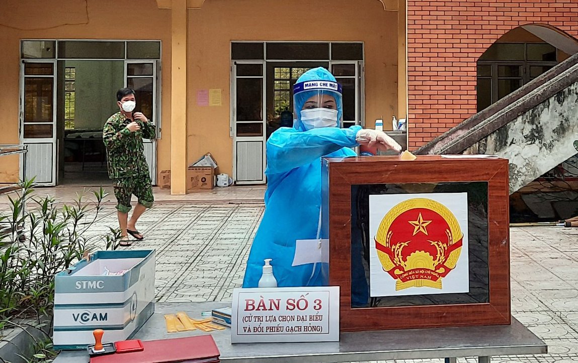 Bỏ phiếu ở vùng “tâm dịch” 