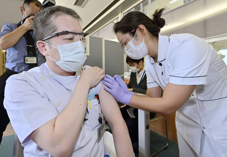 Thách thức nhân đôi