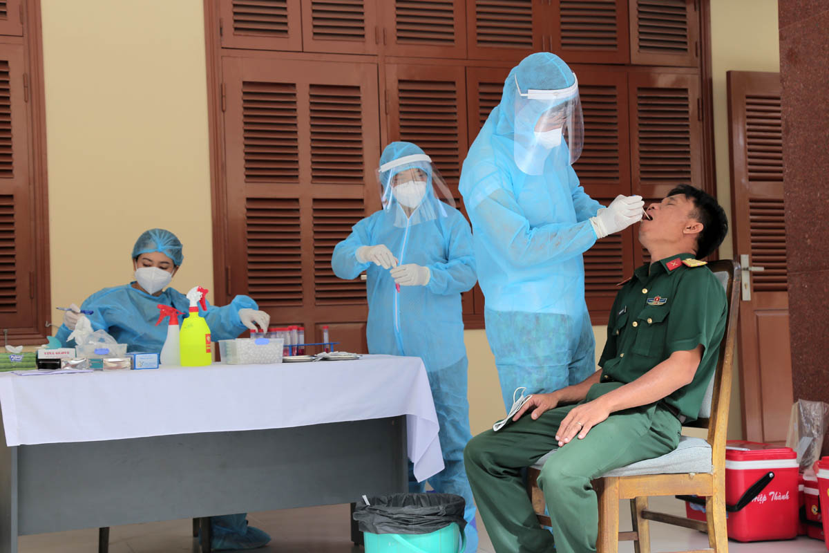 Tích cực truy vết, kiên cường dập dịch

