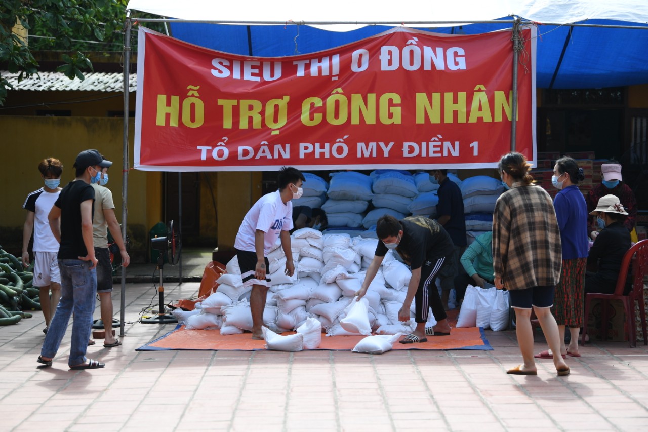 Siêu thị “cho không, biếu không”

