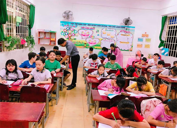 Hành trình gieo hạt giống ban đêm