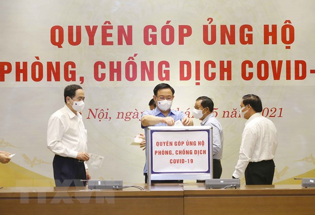 Văn phòng Quốc hội quyên góp ủng hộ Quỹ phòng, chống dịch Covid-19 