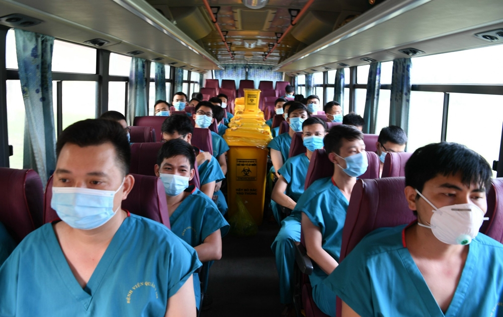 Rất nhiều học viên Học viện Quân y đã viết đơn xung phong tới tâm dịch Bắc Ninh và Bắc Giang hỗ trợ dập dịch.