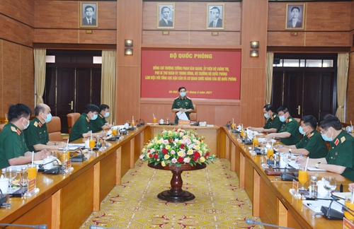 Bộ trưởng Phan Văn Giang làm việc với Tổng cục Hậu cần và cơ quan chức năng của Bộ Quốc phòng