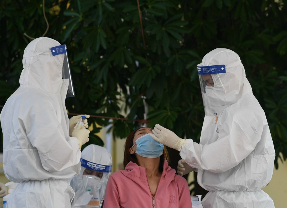 HY SINH ĐỂ CÓ NỤ CƯỜI...