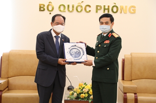 Bộ trưởng Bộ Quốc phòng Phan Văn Giang tiếp Đại sứ Hàn Quốc