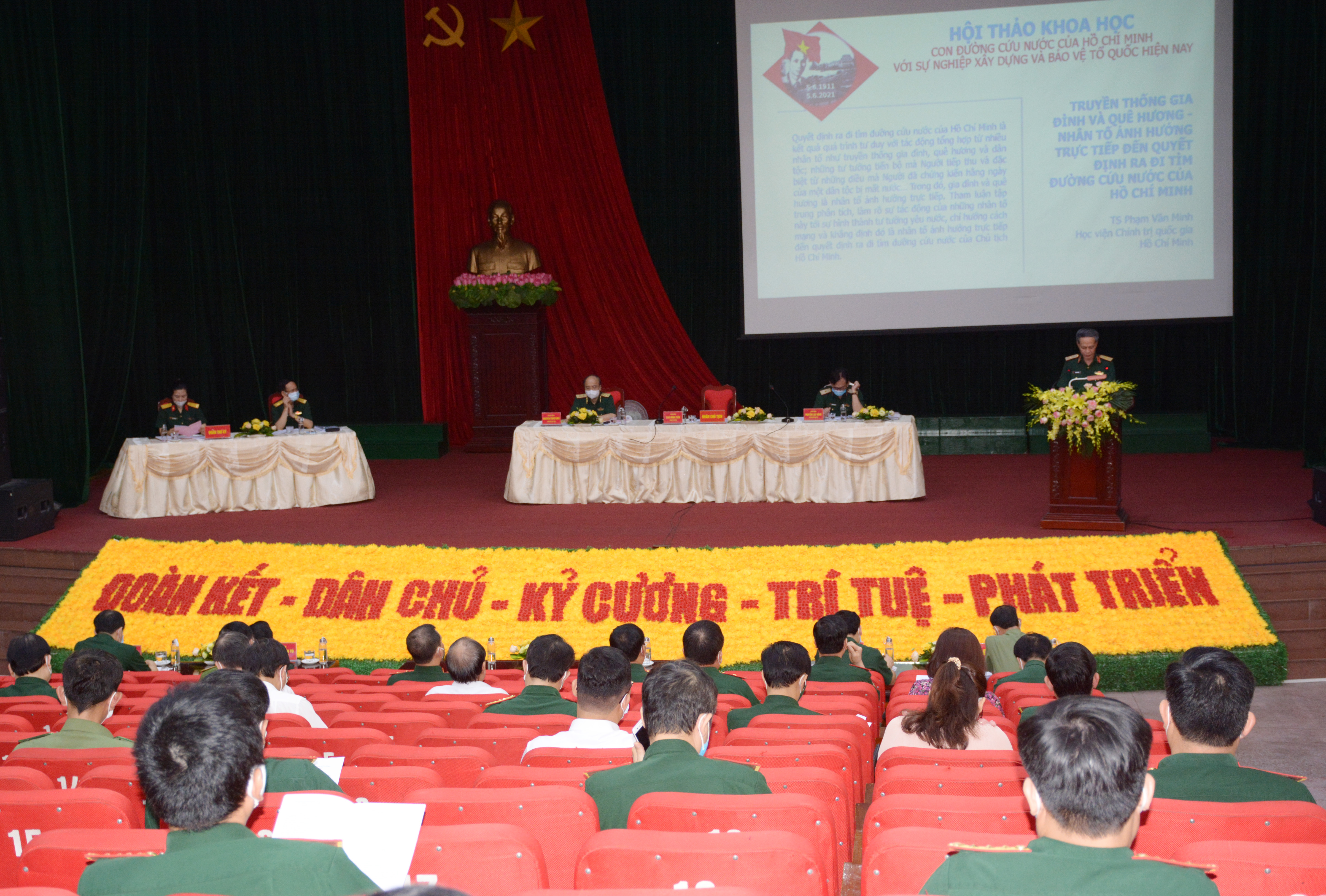 Hội thảo khoa học “Con đường cứu nước của Hồ Chí Minh với sự nghiệp xây dựng và bảo vệ Tổ quốc hiện nay