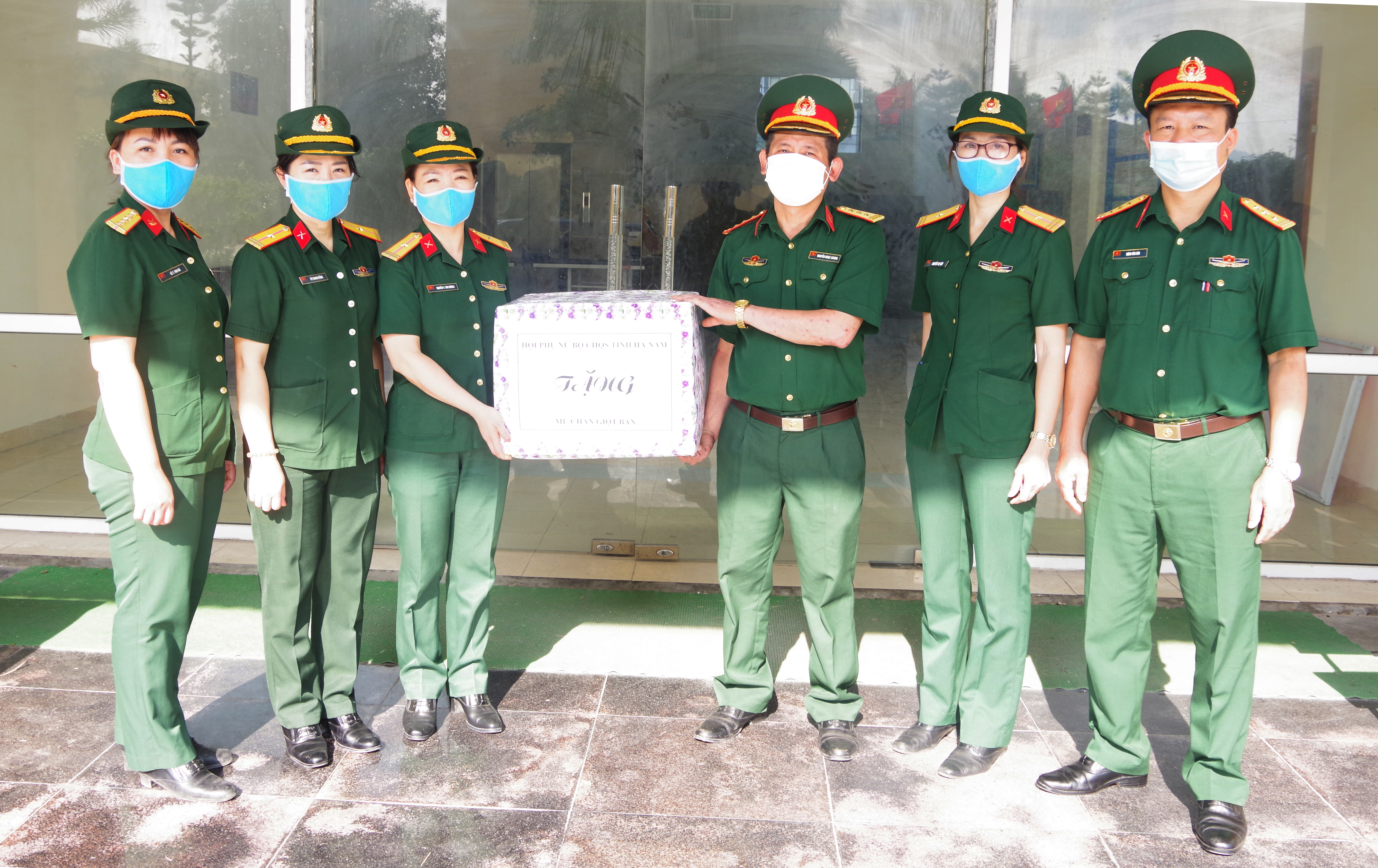 Chung tay đẩy lùi đại dịch