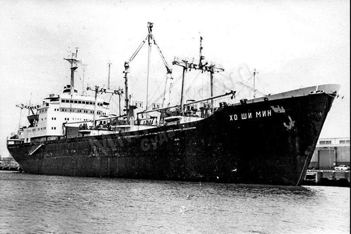 Hành trình tìm đường cứu nước đi qua Vladivostok của Bác Hồ