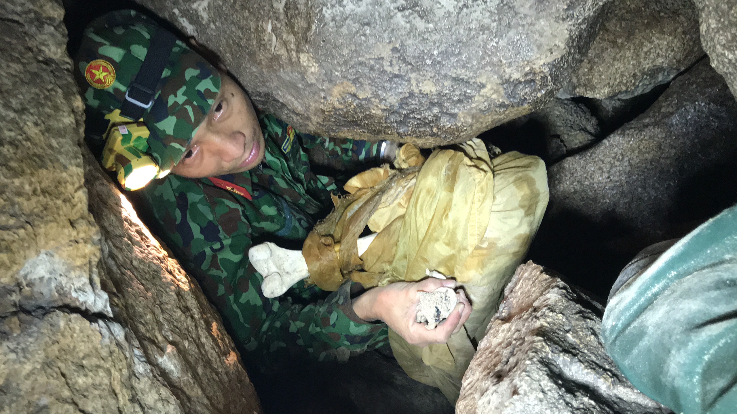 Khánh Hòa tìm kiếm, quy tập và tiếp nhận 207 hài cốt liệt sĩ