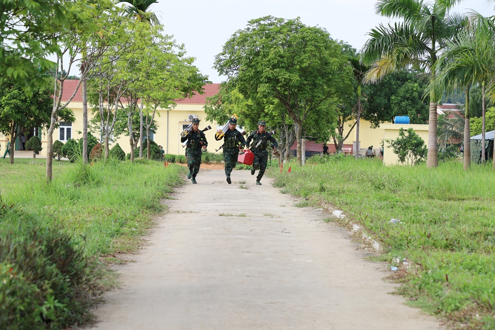 Tăng tốc về đích.