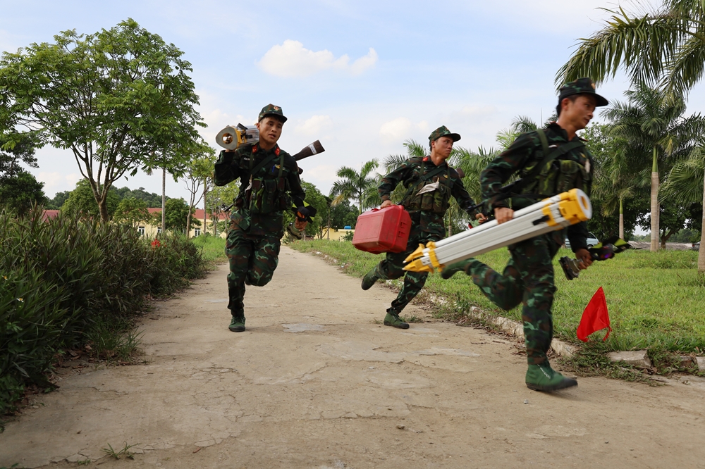 Tăng tốc trong khi di chuyển.