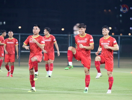 Trọng Hoàng và Đình Trọng vắng mặt trong trận đội tuyển Việt Nam gặp đội tuyển Indonesia