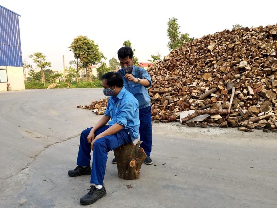 Nhật ký một nữ công nhân Nhà máy Giấy Xương Giang: Covid-19 đã biến nhà máy thành…nhà mình!