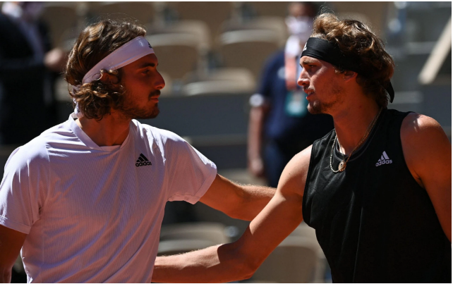 Thắng kịch tính Zverev, Tsitsipas lần đầu vào chung kết của Grand Slam