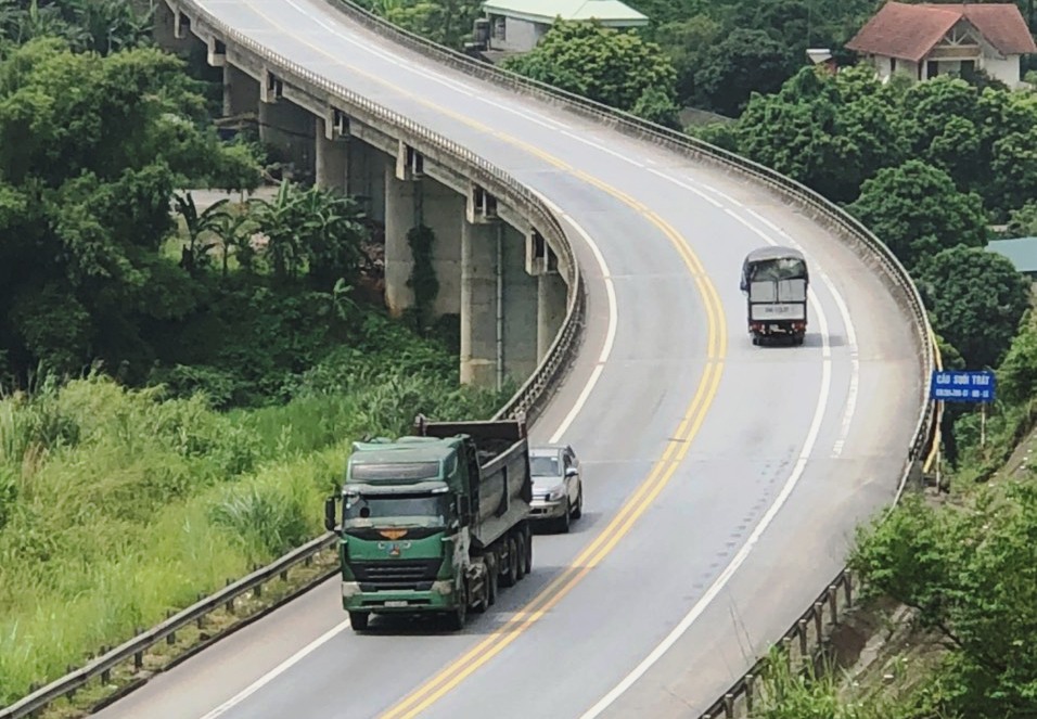 Bảo đảm an toàn cho các tuyến đường cao tốc